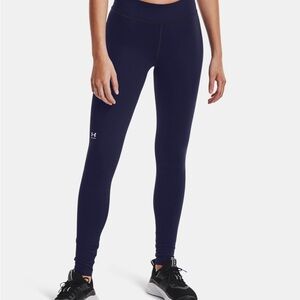 Navy under armour leggings w/ pockets